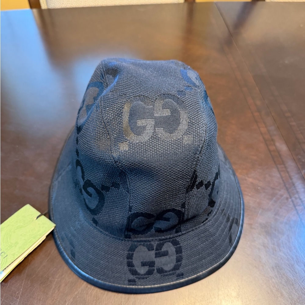 New Authentic Gucci GG Supreme Jumbo Logo Black Bucket Hat Size S - Picture 2 of 15